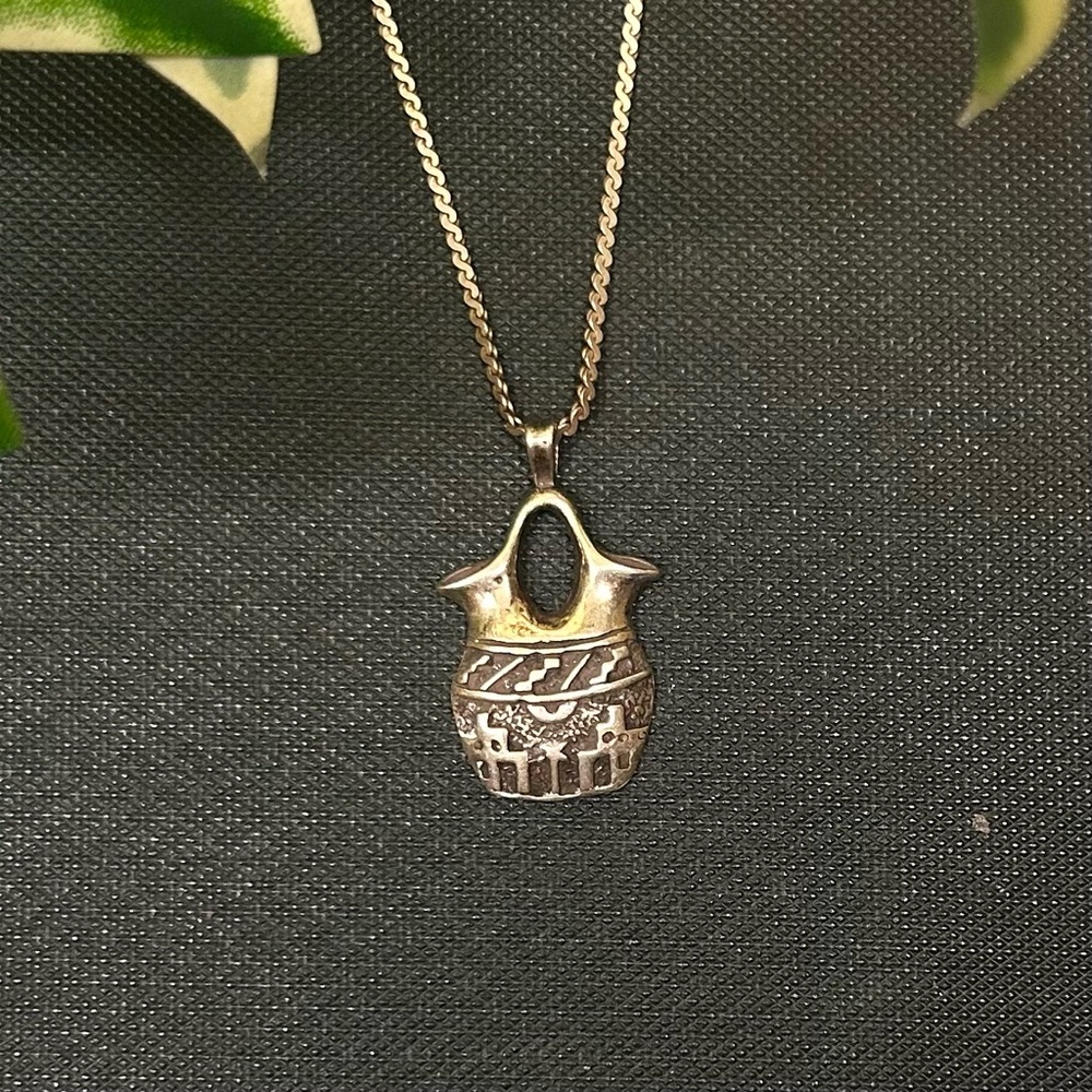 Vintage Silver Cloud Sterling Silver Pottery Jug Necklace